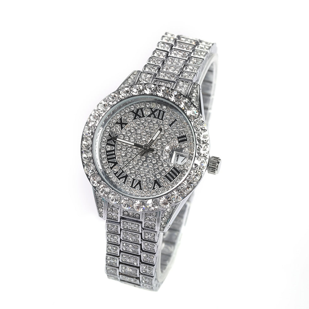 Montre à chiffres romains et bracelet style cubain