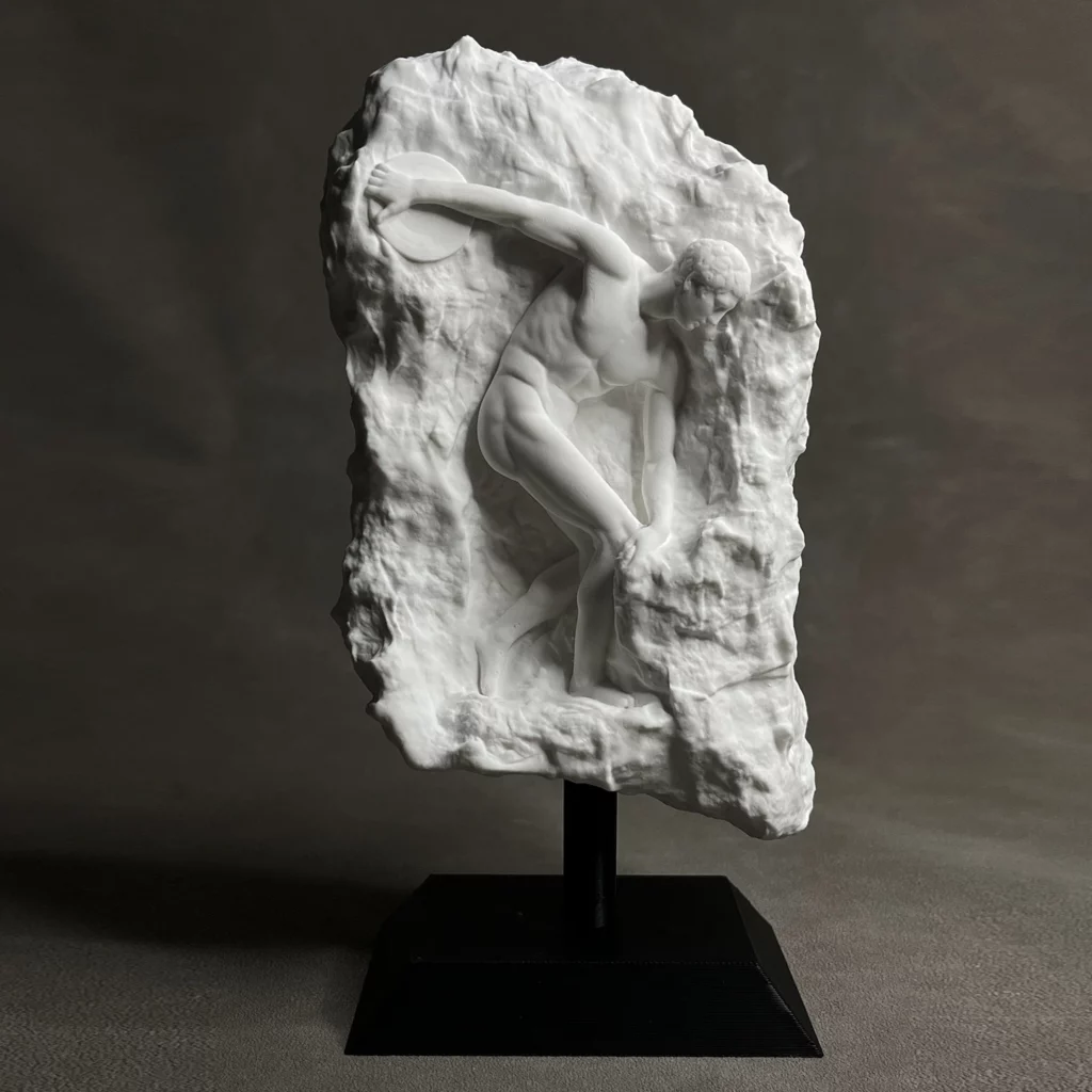 Sculpture du Discobole grec blanc sur socle 18 cm