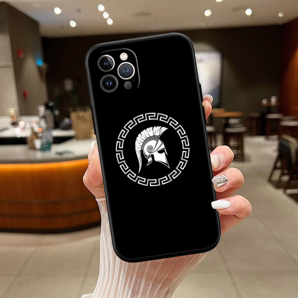 Coque de téléphone avec casque grec et méandre spartiate